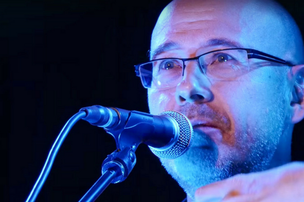 Francis Métivier Séance de Pop Philosophie offre une formation dans la détente autour des thèmes usuels de l'entreprise. Motivation, Crise, Environnement...
