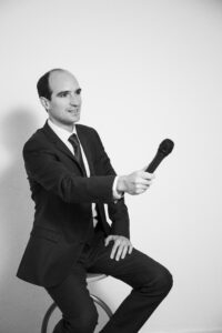 Agence de conférencier ANIMATION SÉMINAIRES CONVENTIONS Pierre Chavanne Journaliste bilingue