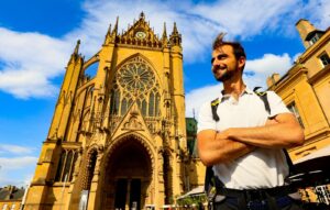 Agence de conférencier Voir Grand avec les Cathédrales de France Henri d'Anselme