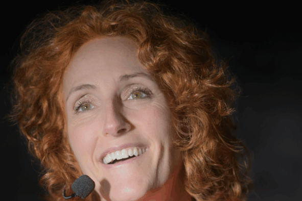 Delphine Luginbuhl Agence Conférenciers Créer du lien crée la force