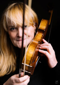 Agences de conférenciers inspirants Ce que chevaux, loups et lsinges apprennent sur le leadership Virginie Pape